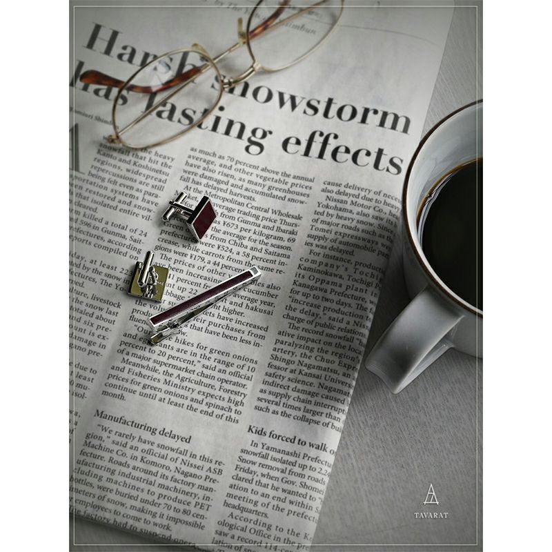 ダークブラウン