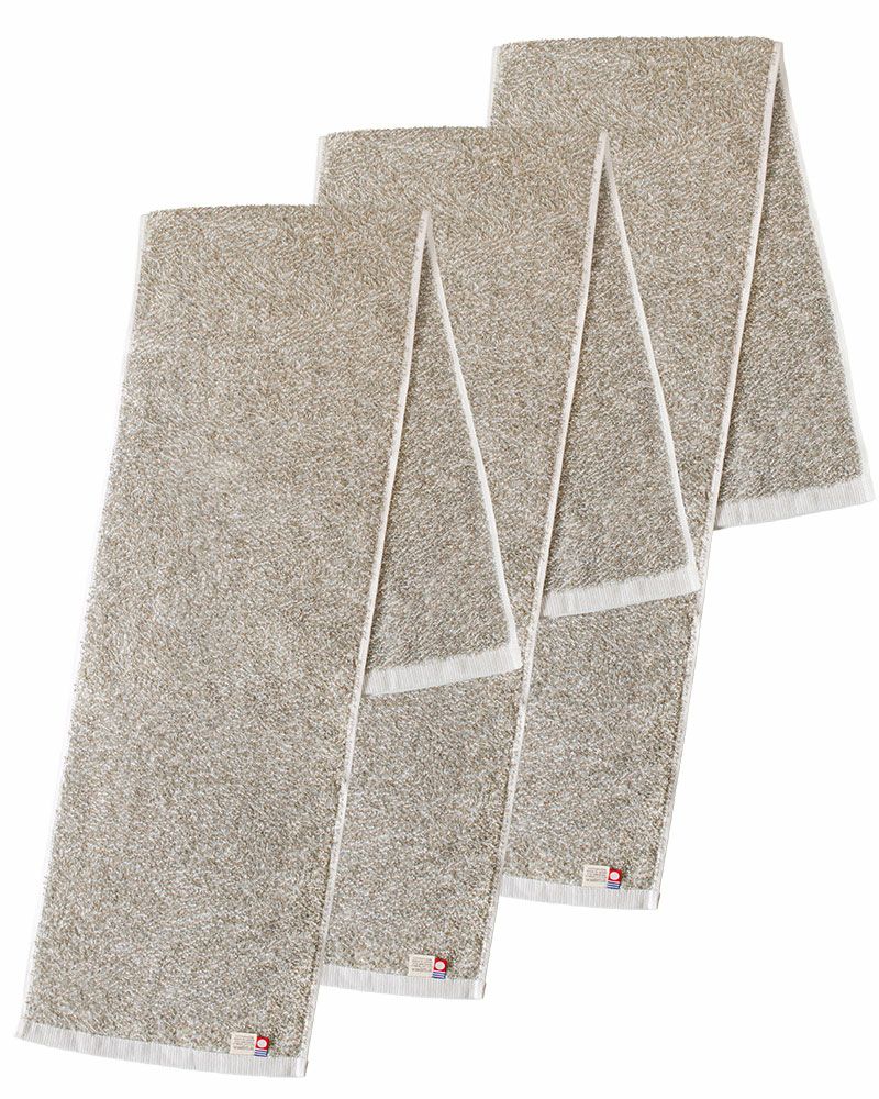グレージュのマフラータオルが3枚セットになった写真