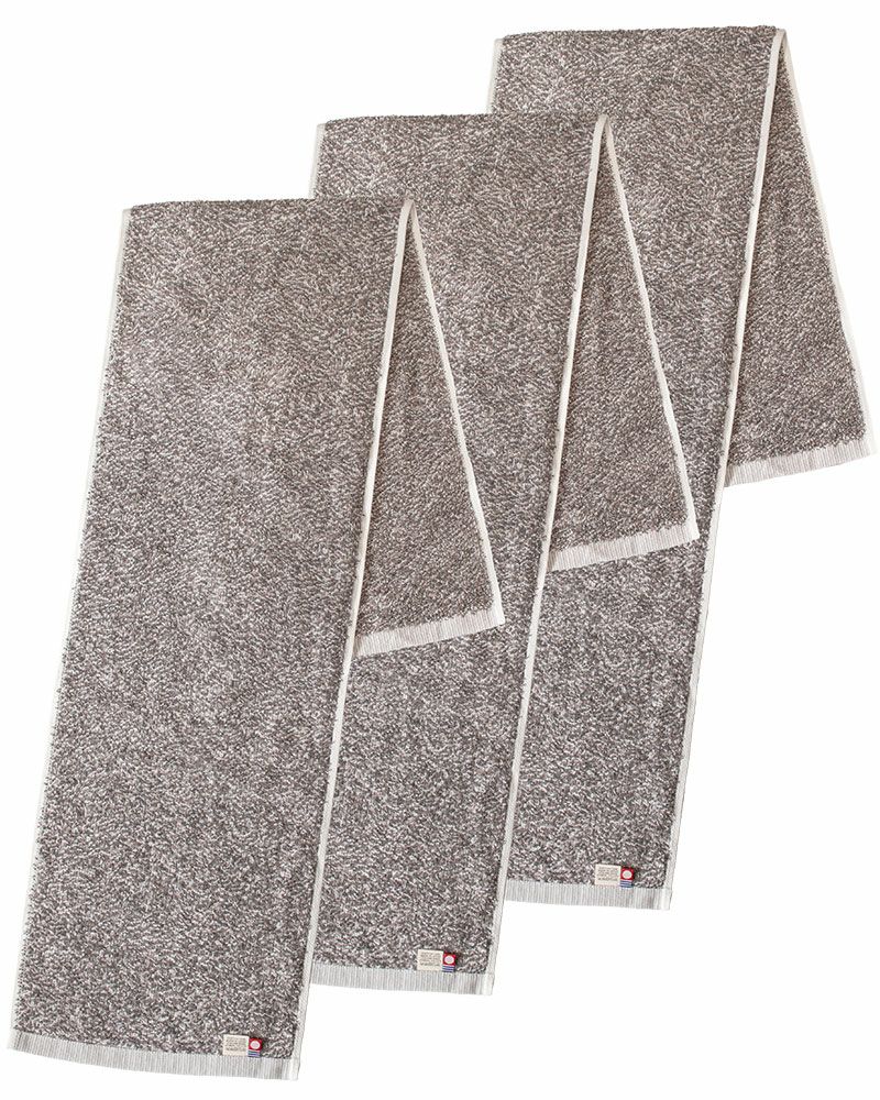 ブラウンのマフラータオルが3枚セットになった写真