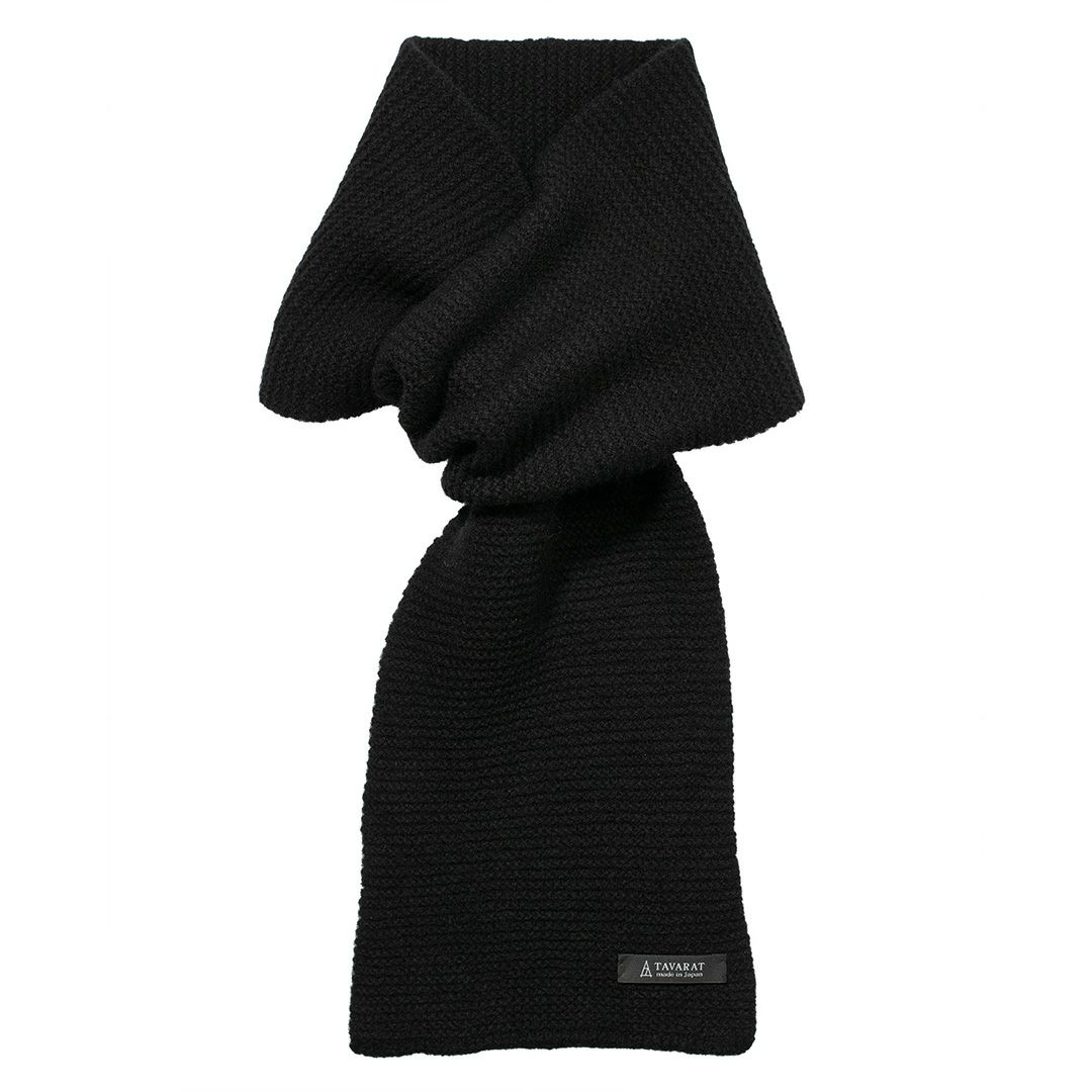 ブラック色のラムウール混紡タック編み 3秒マフラーの単体写真。
